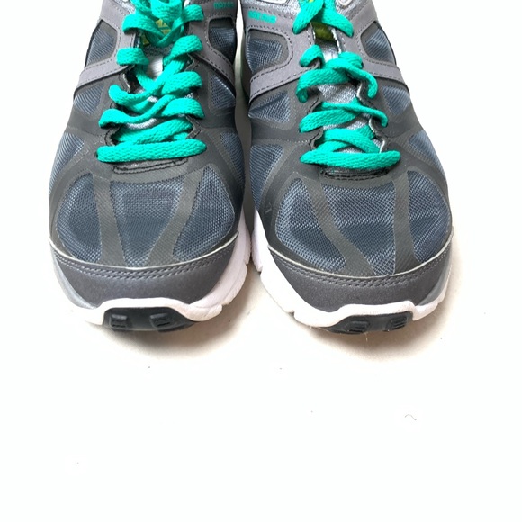 Nike Fitsole Air Max athletic shoes - Picture 4 of 5